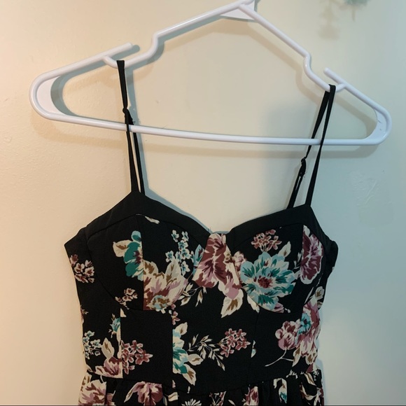 Band of Gypsies Liberty Floral flowy  Dress With Pockets size Small - Picture 13 of 16